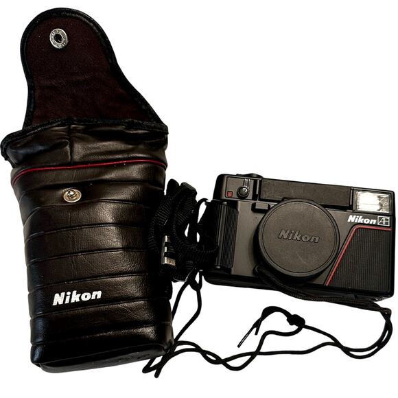 Nikon L35AF Pikaichi 35mm Point and Shoot Film Camera with Strap and Case - Picture 6 of 8
